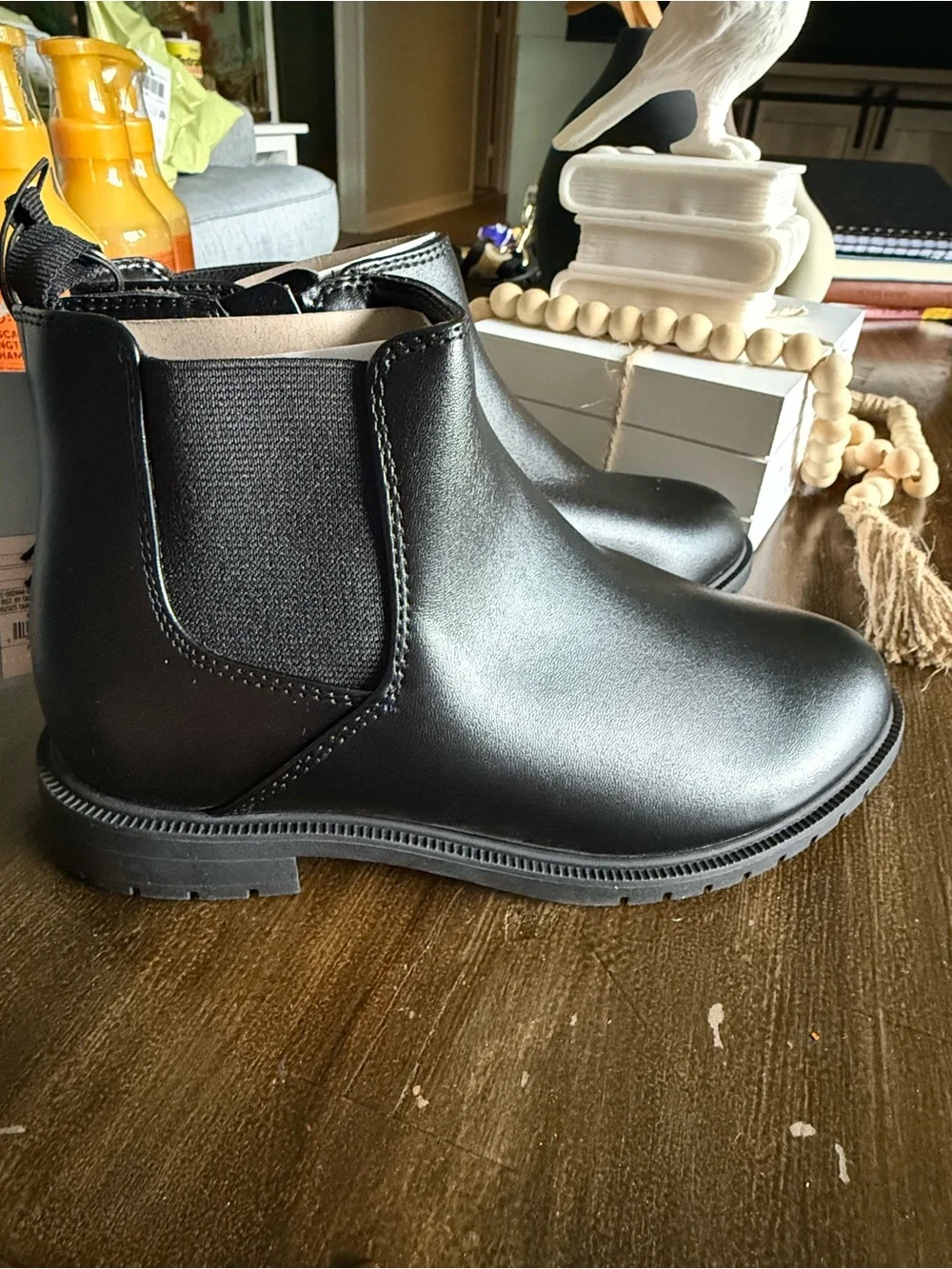 Classic Black Chelsea Ankle Boots size 1 cat&Jack